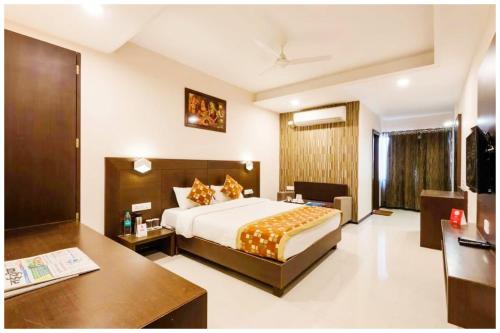Hotel Shriniwash Residency Near Shri Mahakaleshwar Jyotirlinga Temple