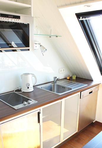 Kitchen, Hotel Seemowe in Gromitz