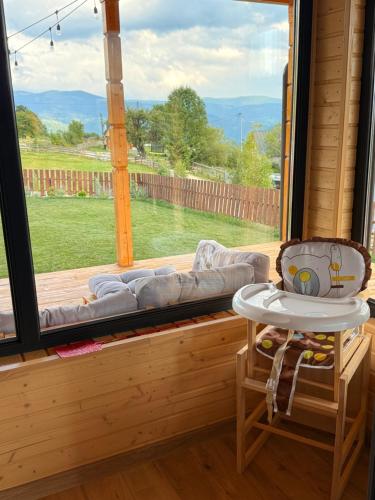 Cabana de sub mesteceni in Mătişeşti