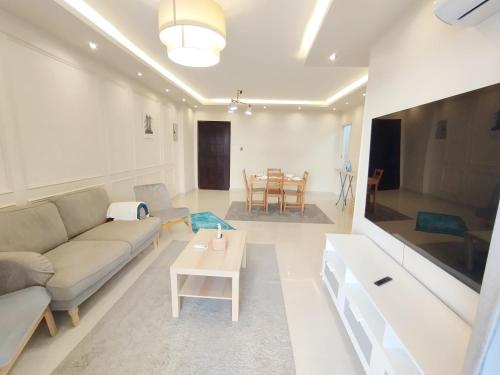 white Bear, Madinaty (foto 11)