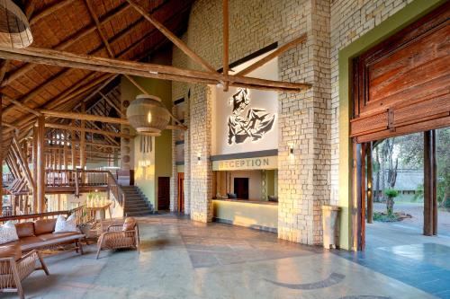 David Livingstone Safari Lodge - Lobby