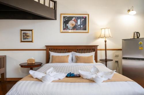 Photo - Arun Sa Wad 103 NaNa