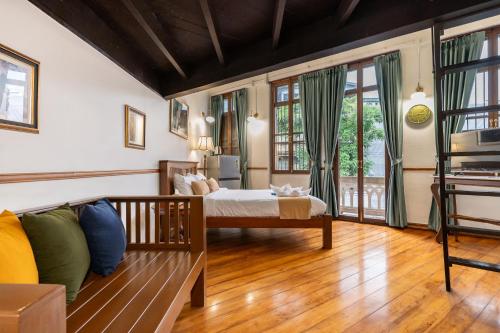 room detail thumbnail 0