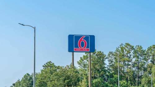 Motel 6 Hammond, LA – I 12 – I 55 in Hammond, USA