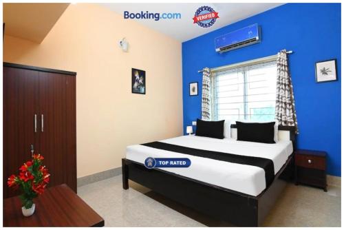 HOTEL Secret Heaven Palace PREMIUM Near Temple - Luxuary And Spacious Room - Fully Air Conditioned Hotel -A Premium Hotel