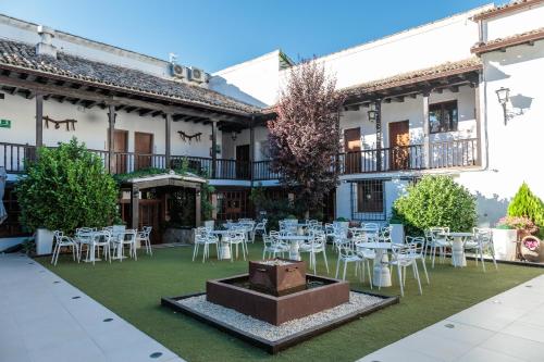 Hotel Resort Cueva del Fraile in Palomera