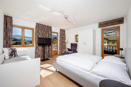 Panorama Mountain & Castle View Apartment D'Fidlerin Salzburg in Werfen, Österreich