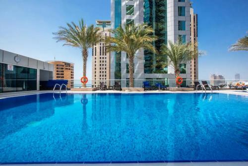 Stunning 1 Bed in Best Location and King Size Bed!, Дубай