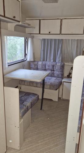 Beheizter Wohnwagen mit Küche und Duschbad, Berlino (foto 6)