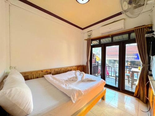 The Luang Prabang Hostel in بان مانو