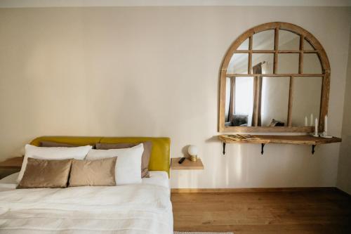 Stone House, Tirgu Secuiesc (fotografie 10)