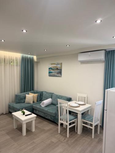 Greis apartments 1, Тирана