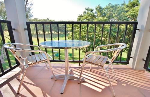 Fourteenth Green Guest Lodge – East London, IA