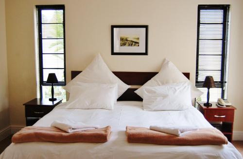 Fourteenth Green Guest Lodge – East London, IA