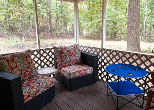 Quiet and secluded home close to TIEC in كولومبوس