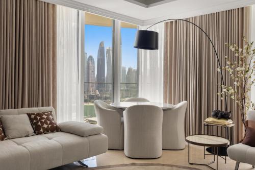 Stylish Apartments at Beachfront with Pool&Gym Access, Dubaj (zdjęcie 2)