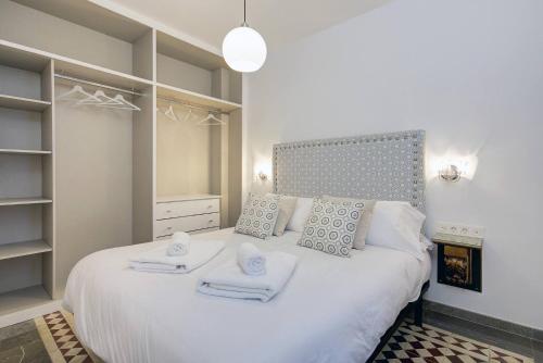 Home4u Nuevo Centro Granada-Puerta Real-San Isidro