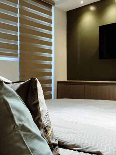 Sequoia Suites at Azure North