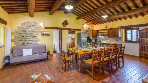 Konyha, Ca Quattrocchi 10&3 by Marche Holiday Villas in Apecchio