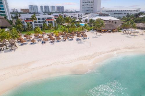 Beachscape Kin Ha Villas & Suites in Cancún, Mexico