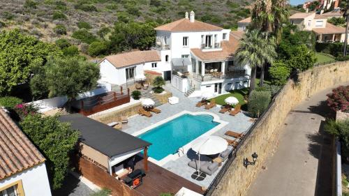 Home4u Mediterranean Sea Views Villa Alkaff
