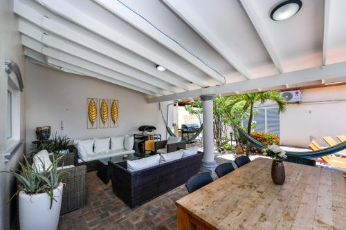 Ban công/sân hiên, Boutique Hotel Swiss Paradise Aruba Villas and Suites in Noord