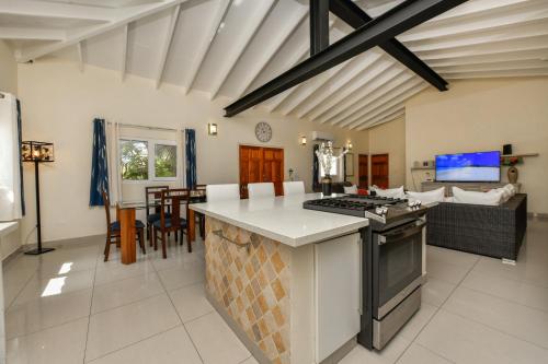 3 bedrooms, 4 beds