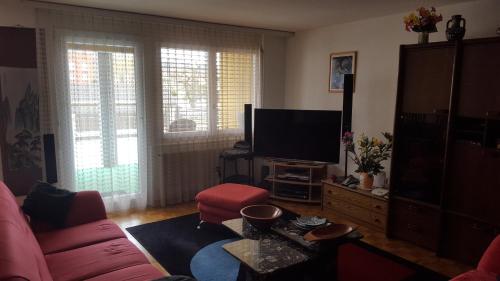 Appartement à partager avec couchage sur un grand matelas au sol