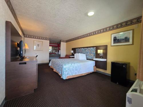 Winnie Inn Suites & RV Park in Вінні