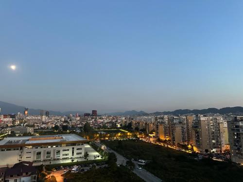 Bella Vista, Tirana