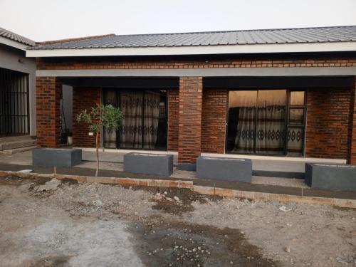 WaterBerry Guesthouse Masvingo in Masvingo