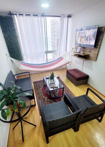 20' Airport-Ideal Digital Nomad Tourism-Family