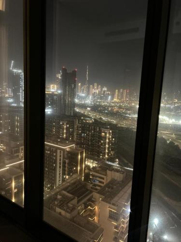 Elegant Burj Khalifa View Minutes From Dubai Mall, Dubaï