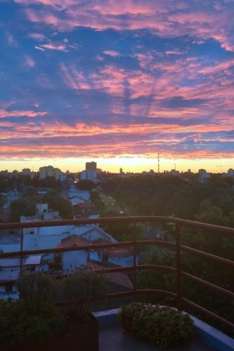 Departamento luminoso con balcon terraza y vista abierta in Floresta