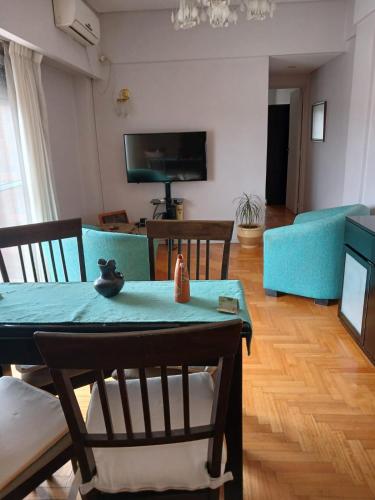 Departamento luminoso con balcon terraza y vista abierta in Floresta