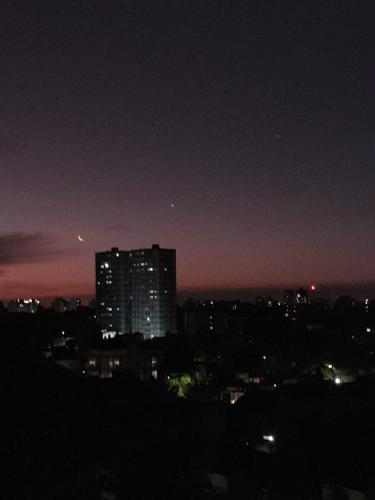 Departamento luminoso con balcon terraza y vista abierta in Floresta