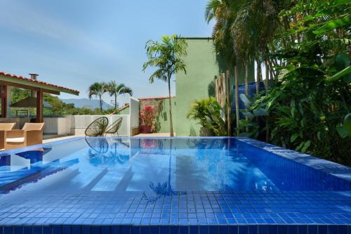 Garden, Casa Varanda Guaeca Pet Friendly, Heated Pool in Praia Do Guaeca