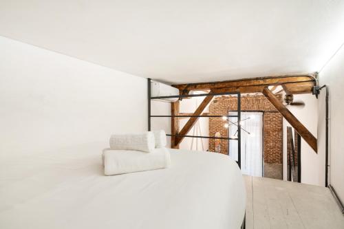 apartamento industrial con 3 alturas en pleno centro de ALQUILER TEMPORAL - image 3
