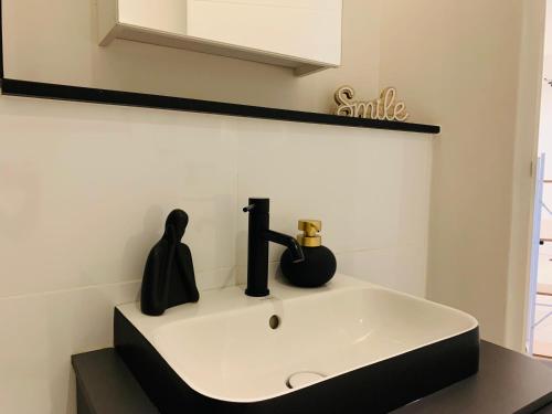 Luxury Studio Apartment, Northdene