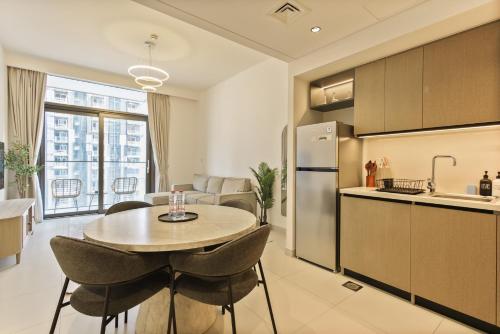High-Rise & Boulevard View - 5-min to Burj & Mall, Dubai