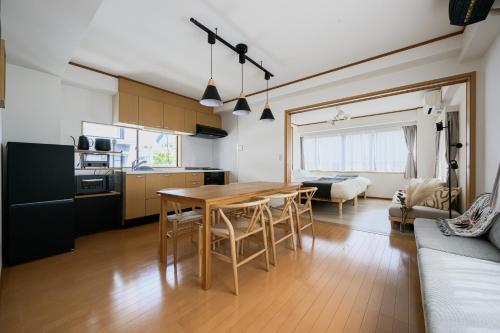2 Floors for Rent,Max 11 People,Straight to Tokyo Shinjuku, Akihabara, Ueno, Asakusa,4 Min Walk to Asakusabashi Station,Spacious 96m2 plus Roof Balcony