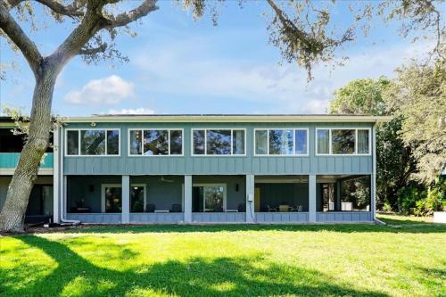 Into the woods - Spacious Retreat in Haines City (Florida)