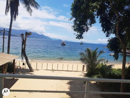 Casa beira mar Praia do Japariz,Ilha Grande in Freguesia de Santana