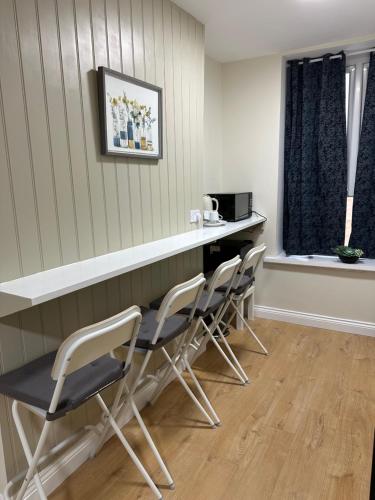 LORD MERIT GUEST HOUSE KING'S CROSS GRAYS INN ROAD 5