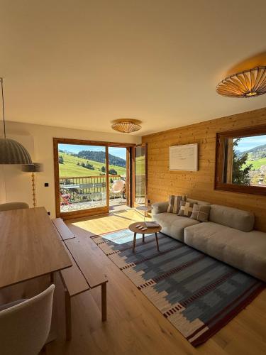 Appartement au Chinaillon 1350 - vue panoramique sur les montagne, -10' des pistes - Location saisonnière - Le Grand-Bornand