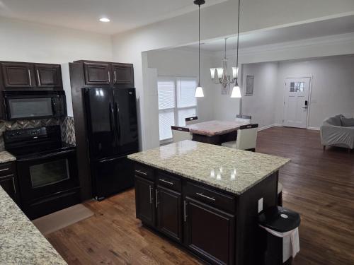 Konyha, The Haven of Peace ATL in English Avenue