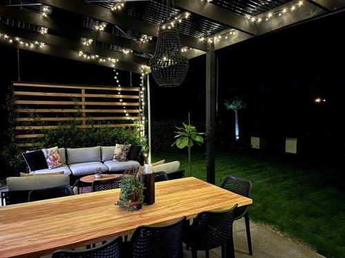 Pool, Spa pool, Private, Modern, Clive! in ไคลฟ์