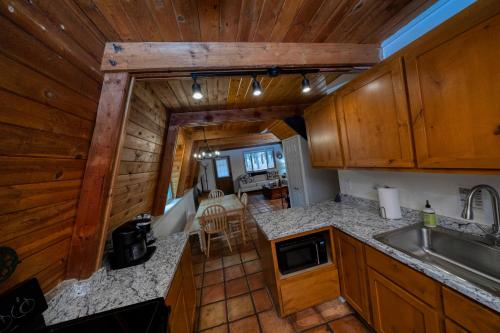 Close to Williams, Flagstaff, Grand Canyon and Sedona in Parks