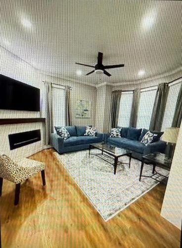 Cozy Condo Near Portsmouth Naval