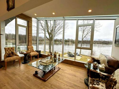 Maison prestige sur la rive – khách sạn tại Saint-Eustache (QC)